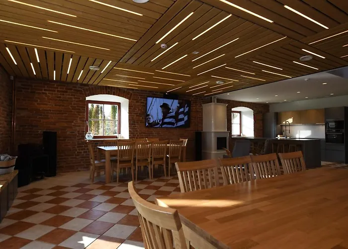 Riverside Kamp alanı *