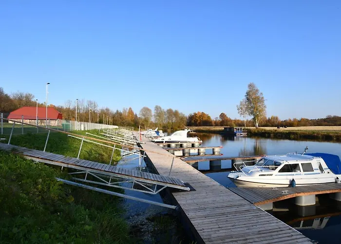 Riverside Kamp alanı Luunja